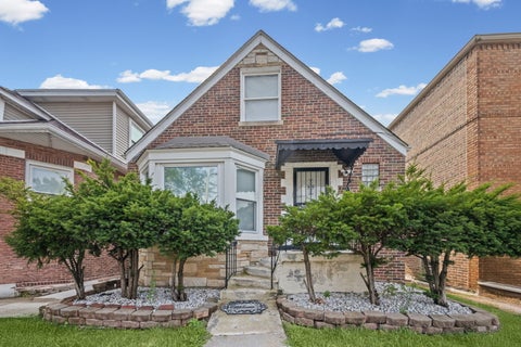 Photo of 8340 S Yates Boulevard, Chicago, IL 60617 (MLS # 12793281)