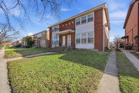 Tiny photo for 74 W 140th Street, Riverdale, IL 60827 (MLS # 12734877)