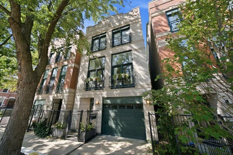 Photo of 1856 W Superior Street, Chicago, IL 60622 (MLS # 12753041)