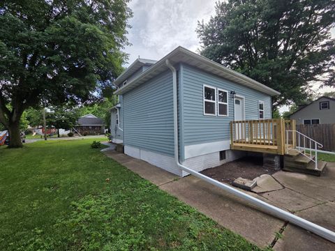 Tiny photo for 806 Maple Street, Streator, IL 61364 (MLS # 12673211)