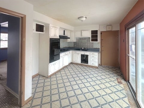 Tiny photo for 17807 Grandview Drive, Hazel Crest, IL 60429 (MLS # 12588205)