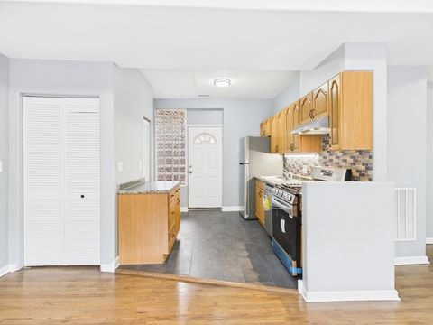 Tiny photo for 1729 E 67th Street #2E, Chicago, IL 60649 (MLS # 12581715)