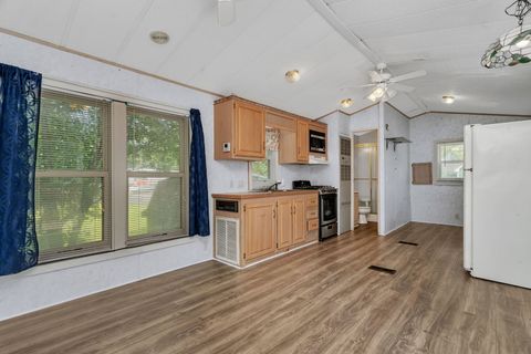 Tiny photo for 82 Dinosaur Road, Wilmington, IL 60481 (MLS # 12455621)