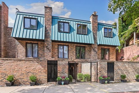 Tiny photo for 1848 N Hudson Avenue #G, Chicago, IL 60614 (MLS # 12479594)