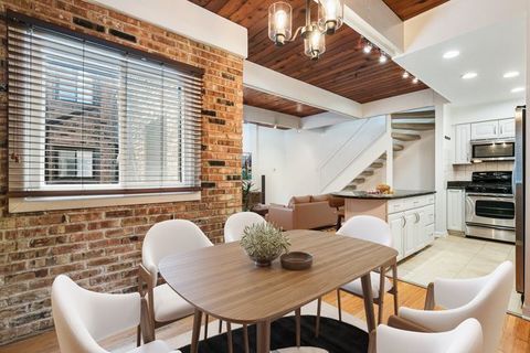 Tiny photo for 1848 N Hudson Avenue #G, Chicago, IL 60614 (MLS # 12479594)