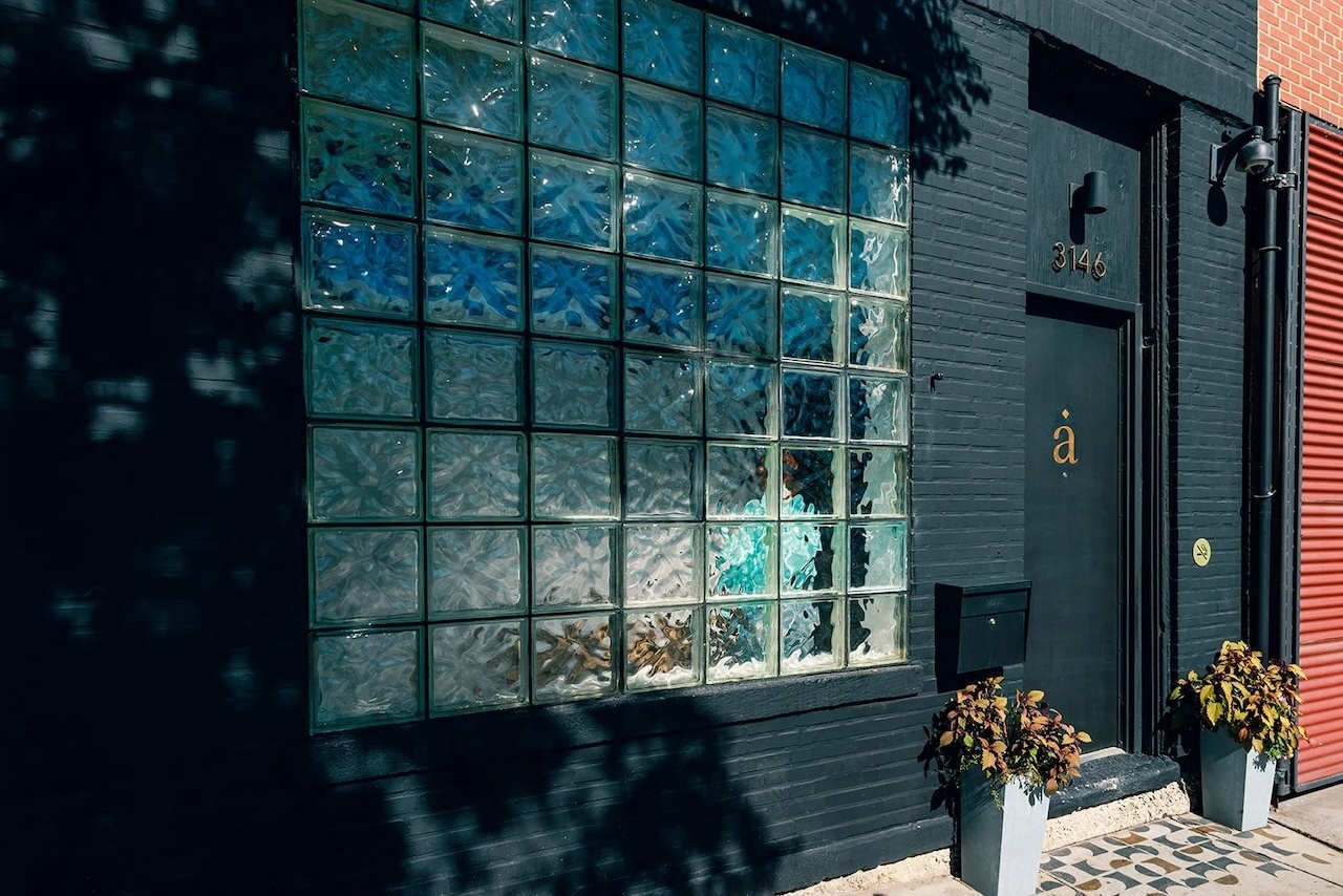 3146 W Chicago Avenue