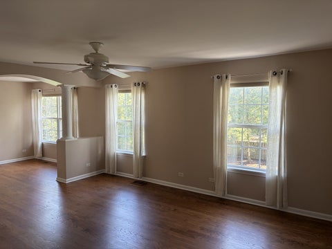 Tiny photo for 573 Crooked Stick Court, Vernon Hills, IL 60061 (MLS # 12759477)