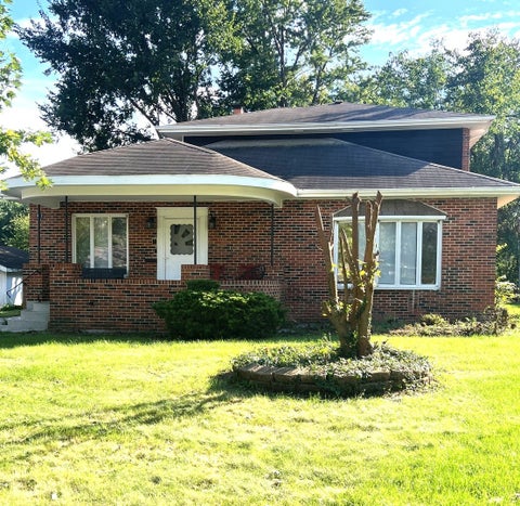 Tiny photo for 411 Suwanee Street, Park Forest, IL 60466 (MLS # 12767792)