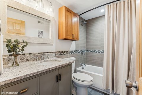 Tiny photo for 2701 N Racine Avenue #A, Chicago, IL 60614 (MLS # 12526178)