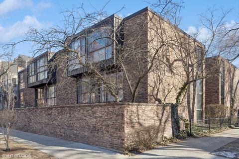 Photo of 2701 N Racine Avenue #A, Chicago, IL 60614 (MLS # 12526178)