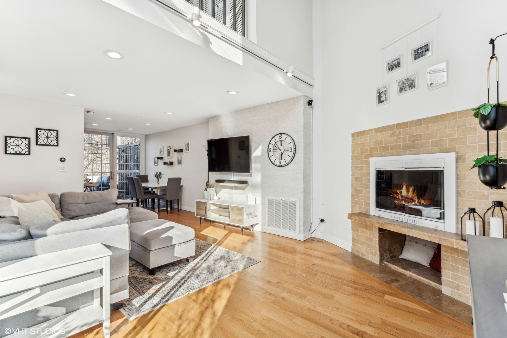 2701 N Racine Avenue A