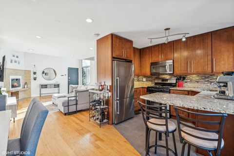 Tiny photo for 2701 N Racine Avenue #A, Chicago, IL 60614 (MLS # 12526178)
