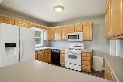 Tiny photo for 35669 benjamin Avenue, Ingleside, IL 60041 (MLS # 12592198)