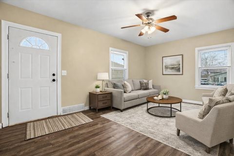 Tiny photo for 35669 benjamin Avenue, Ingleside, IL 60041 (MLS # 12592198)