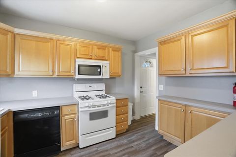 Tiny photo for 35669 benjamin Avenue, Ingleside, IL 60041 (MLS # 12592198)