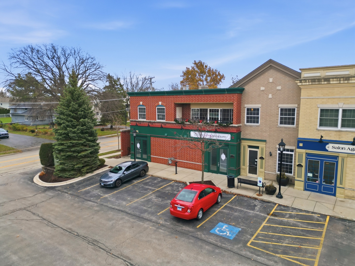 1 Old Frankfort Way 1-5