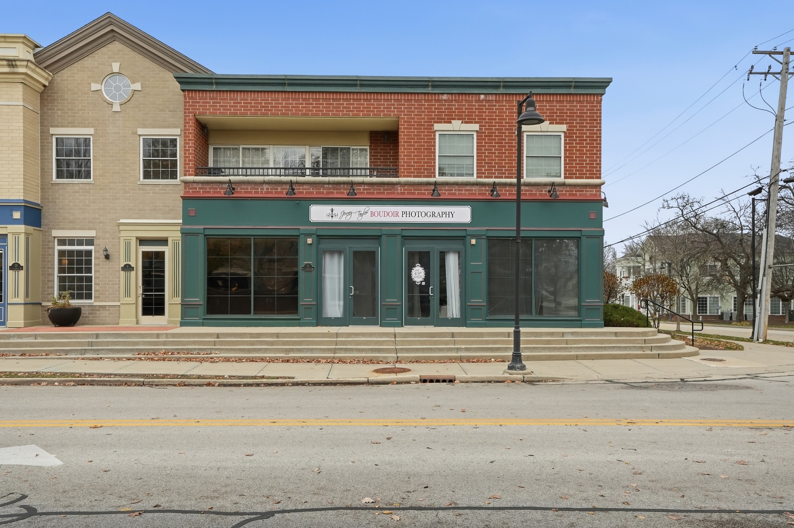 1 Old Frankfort Way 1-5