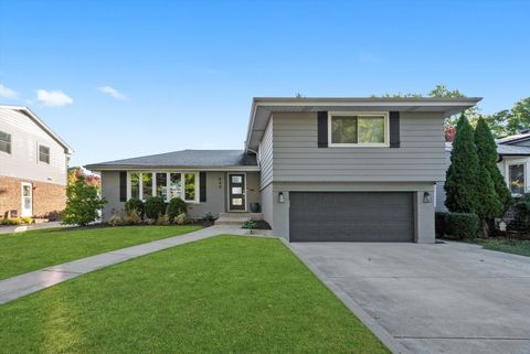 849 S Swain Avenue Elmhurst IL 60126