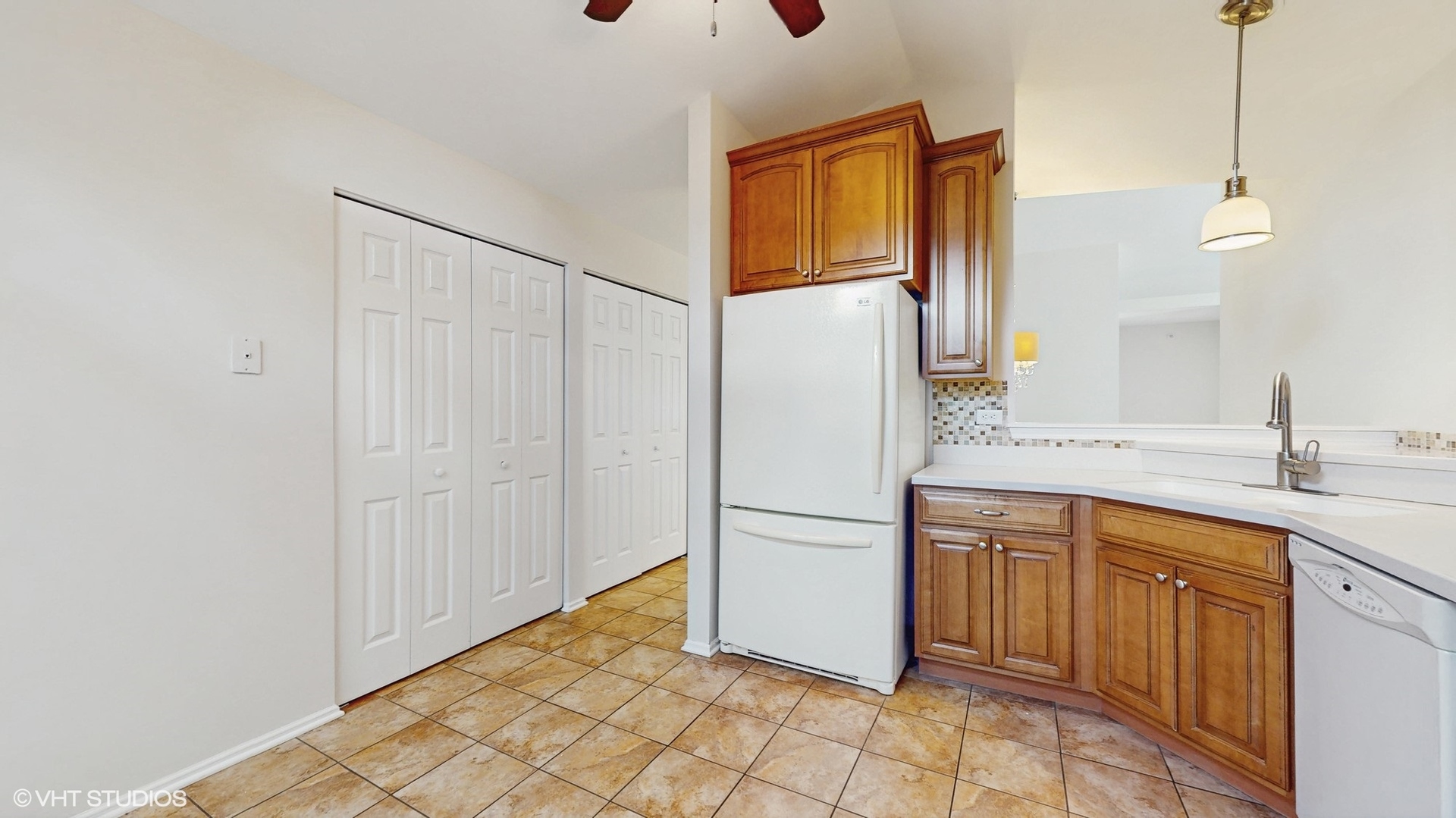 434 Cromwell Circle 3