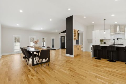 Tiny photo for 13330 S 104th Avenue, Palos Park, IL 60464 (MLS # 12596439)