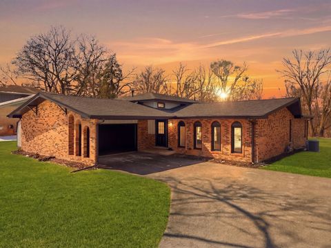 Tiny photo for 13330 S 104th Avenue, Palos Park, IL 60464 (MLS # 12596439)