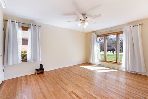 Tiny photo for 1449 S Shore Court, Barrington, IL 60010 (MLS # 12594386)