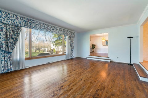 Tiny photo for 1449 S Shore Court, Barrington, IL 60010 (MLS # 12594386)