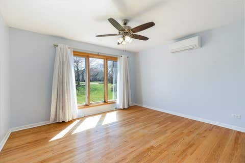 Tiny photo for 1449 S Shore Court, Barrington, IL 60010 (MLS # 12594386)