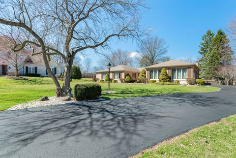 Tiny photo for 1449 S Shore Court, Barrington, IL 60010 (MLS # 12594386)