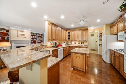 Tiny photo for 4 Denali Court, South Barrington, IL 60010 (MLS # 12751523)