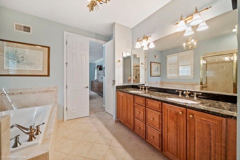 Tiny photo for 4 Denali Court, South Barrington, IL 60010 (MLS # 12751523)