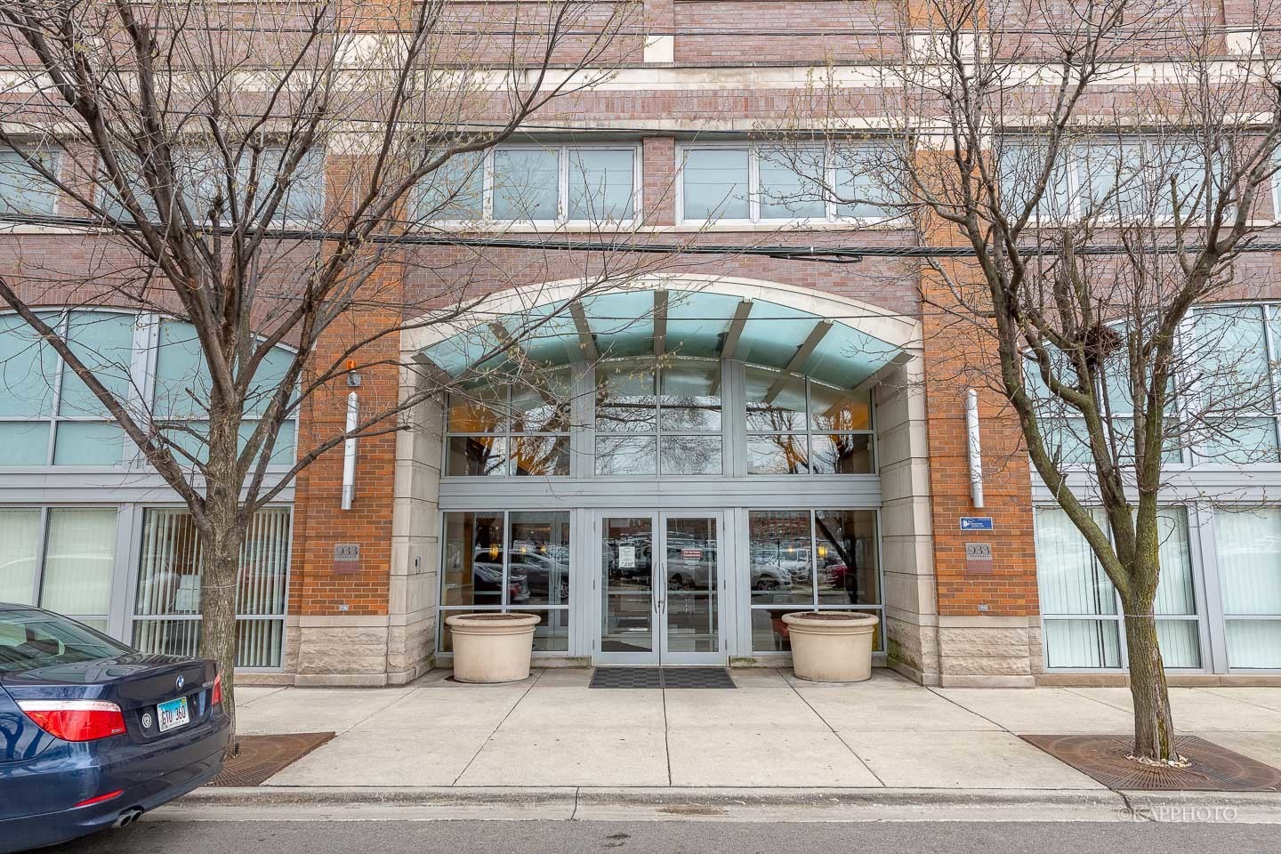 933 W Van Buren Street 424