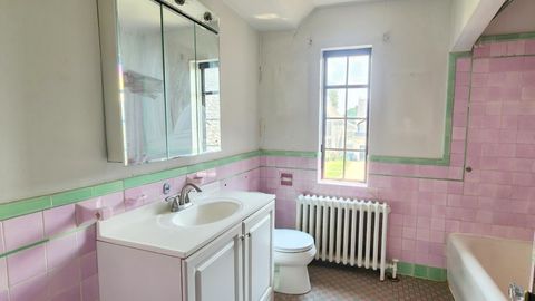 Tiny photo for 696 S Parkside Avenue, Elmhurst, IL 60126 (MLS # 12445802)