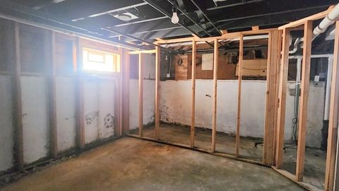 Tiny photo for 696 S Parkside Avenue, Elmhurst, IL 60126 (MLS # 12445802)