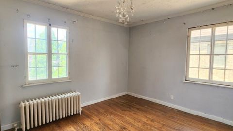 Tiny photo for 696 S Parkside Avenue, Elmhurst, IL 60126 (MLS # 12445802)