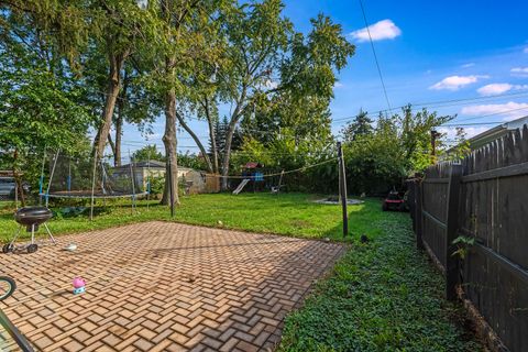 Tiny photo for 373 N Hemlock Avenue, Wood Dale, IL 60191 (MLS # 12500321)