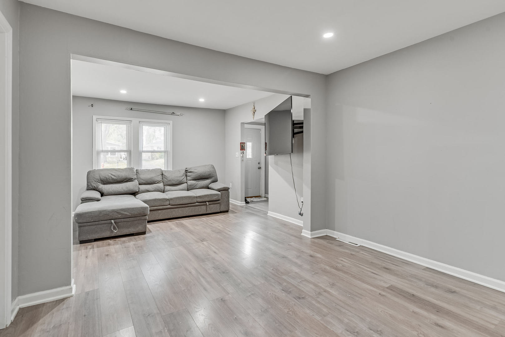 373 N Hemlock Avenue