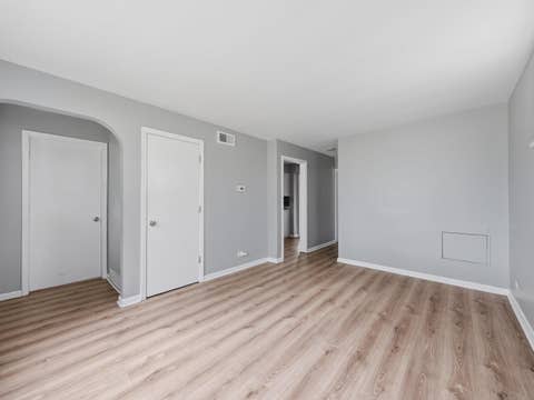 Tiny photo for 13437 S Green Bay Avenue, Chicago, IL 60633 (MLS # 12734924)