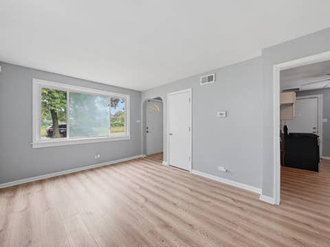 Tiny photo for 13437 S Green Bay Avenue, Chicago, IL 60633 (MLS # 12734924)