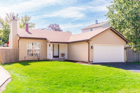 Tiny photo for 947 Aspen Drive, Lombard, IL 60148 (MLS # 12505058)