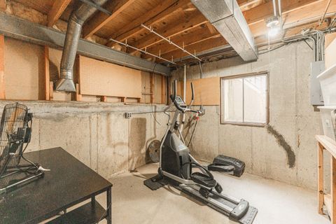 Tiny photo for 947 Aspen Drive, Lombard, IL 60148 (MLS # 12505058)