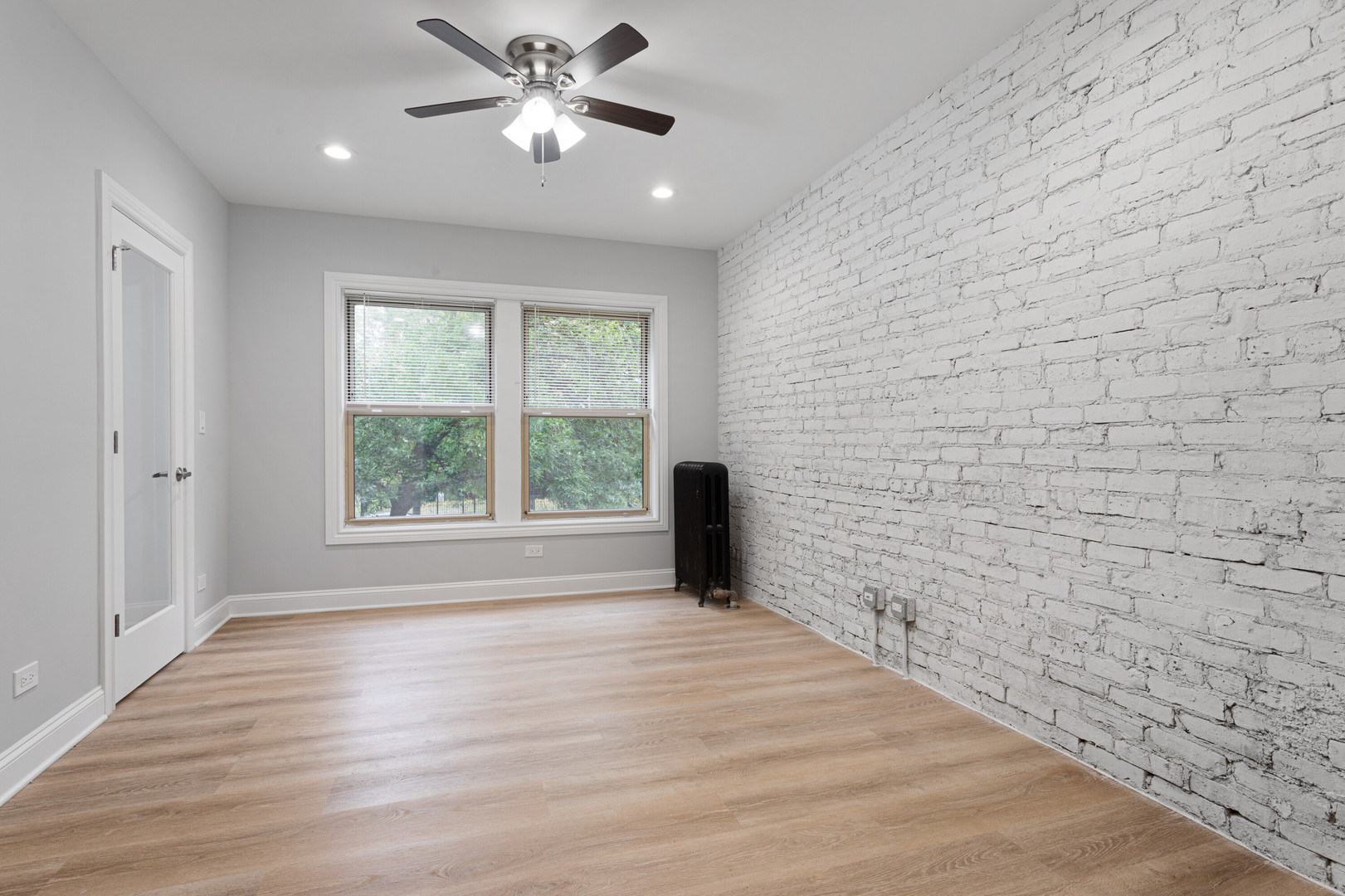 1627 W Chase Avenue 1A