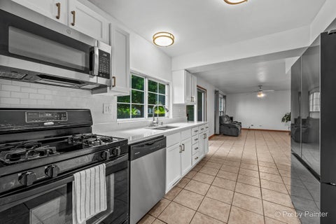 Tiny photo for 1755 Mission Hills Drive, Elgin, IL 60123 (MLS # 12683895)