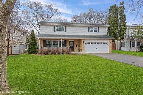 141 Kainer Avenue Barrington IL 60010