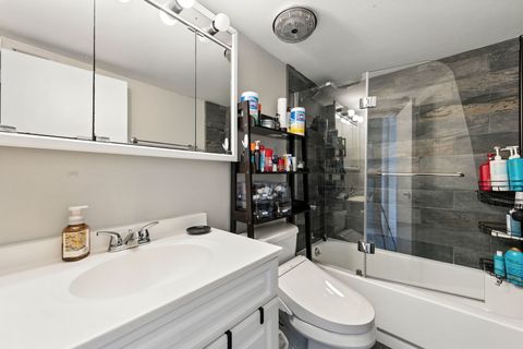 Tiny photo for 3110 N Sheridan Road #905, Chicago, IL 60657 (MLS # 12465907)