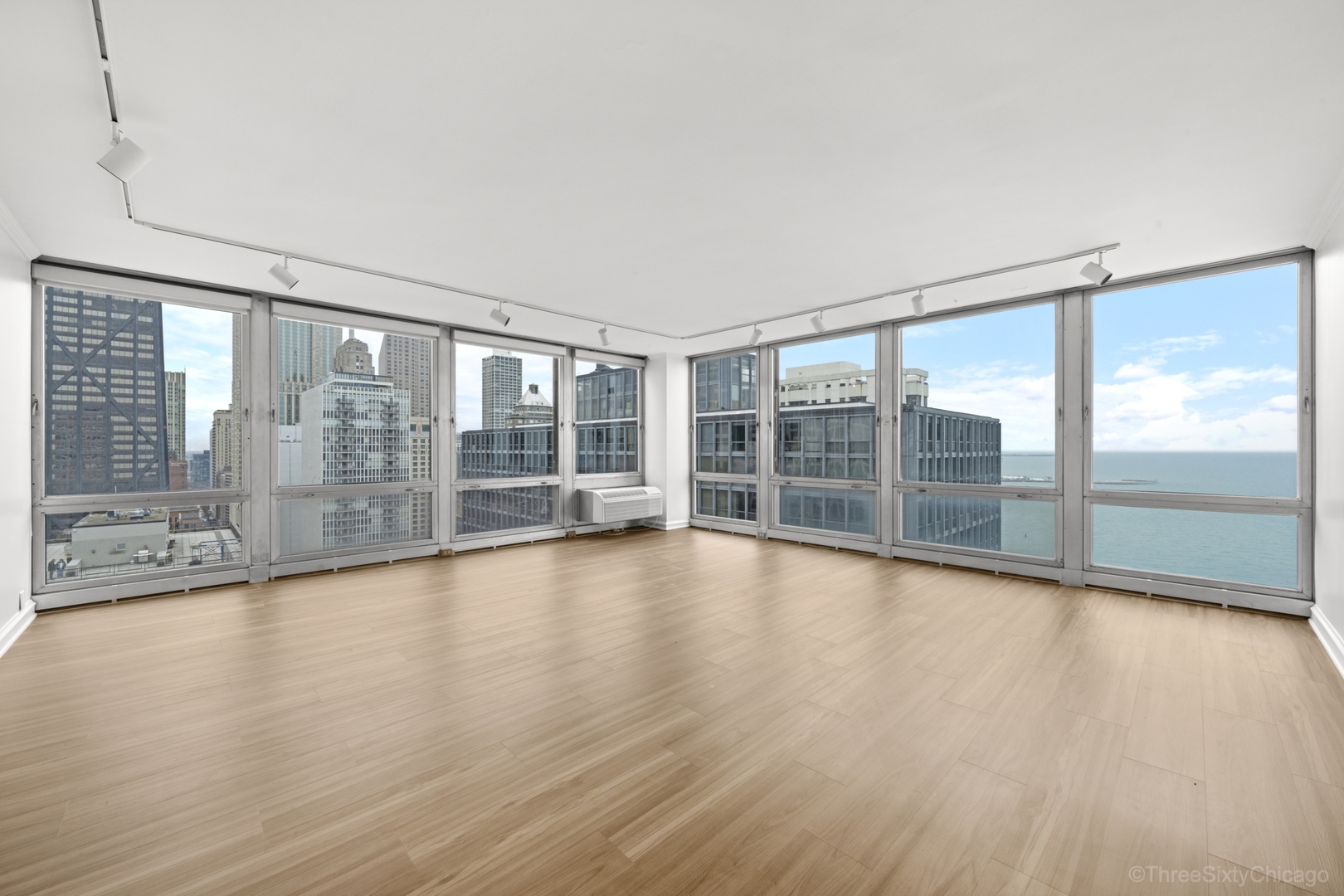 880 N Lake Shore Drive 25EF