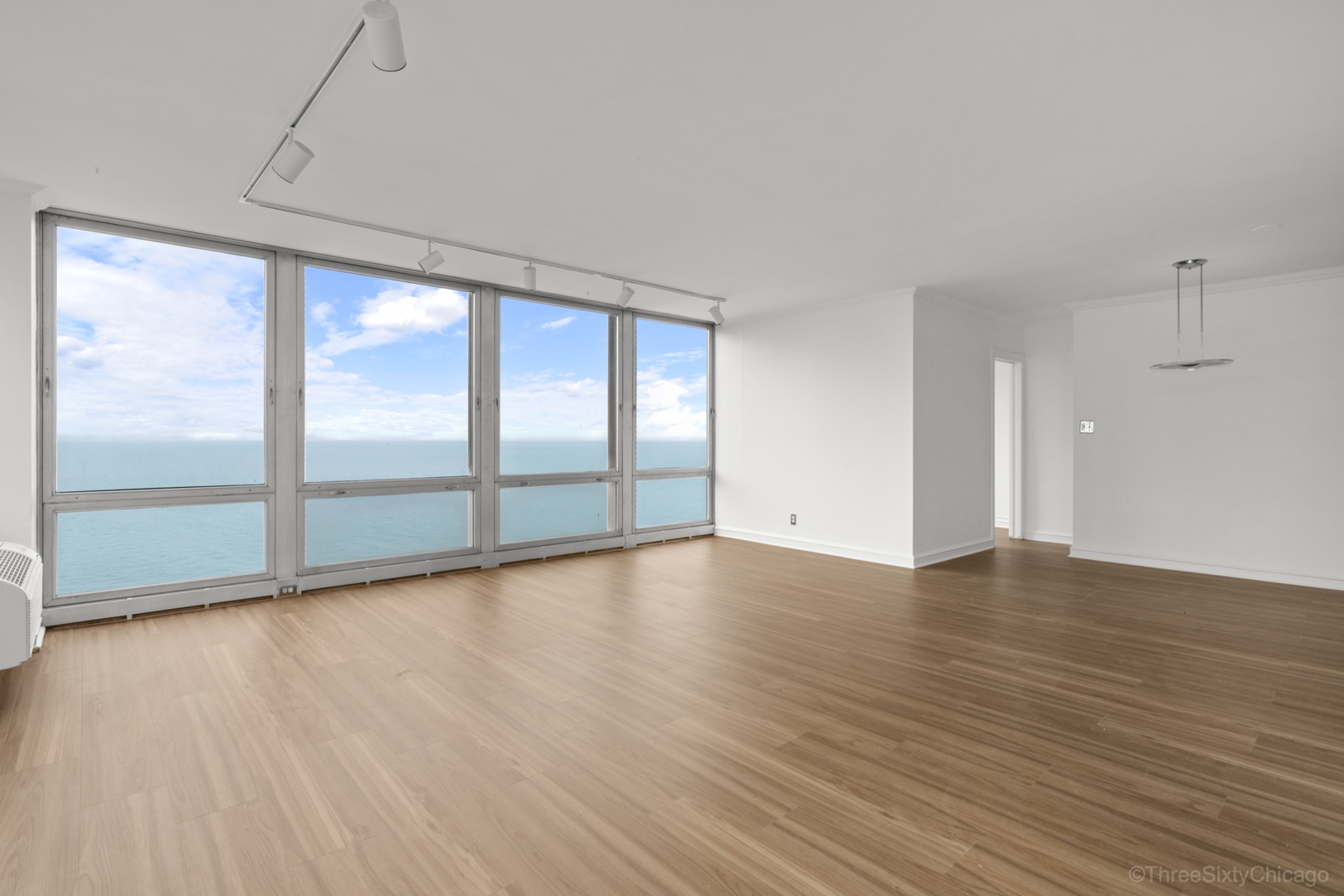 880 N Lake Shore Drive 25EF
