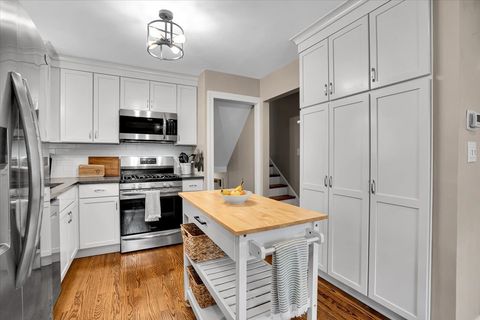 Tiny photo for 4020 N Adams Street, Westmont, IL 60559 (MLS # 12630414)