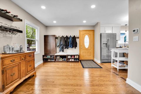 Tiny photo for 4020 N Adams Street, Westmont, IL 60559 (MLS # 12630414)