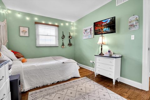 Tiny photo for 4020 N Adams Street, Westmont, IL 60559 (MLS # 12630414)